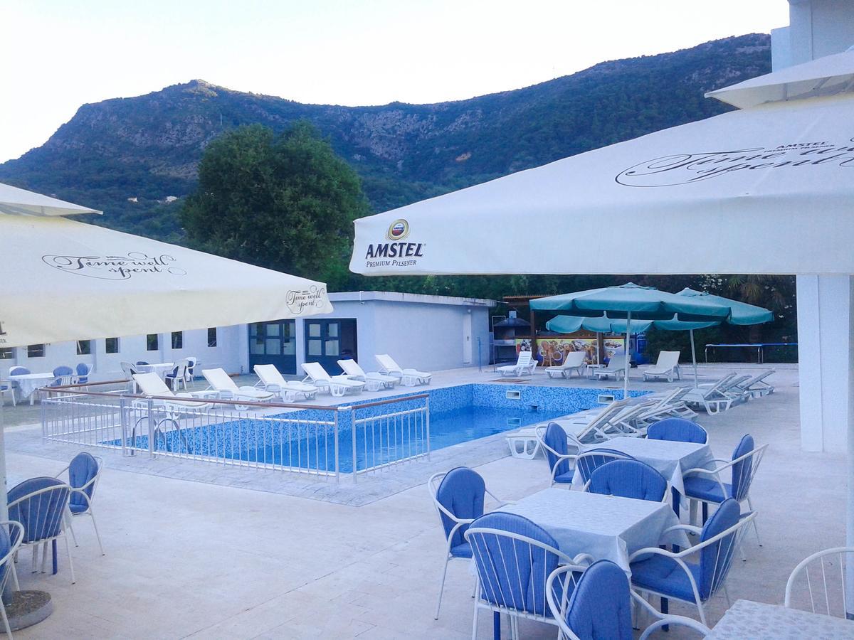 Hotel Jovana Budva Bagian luar foto